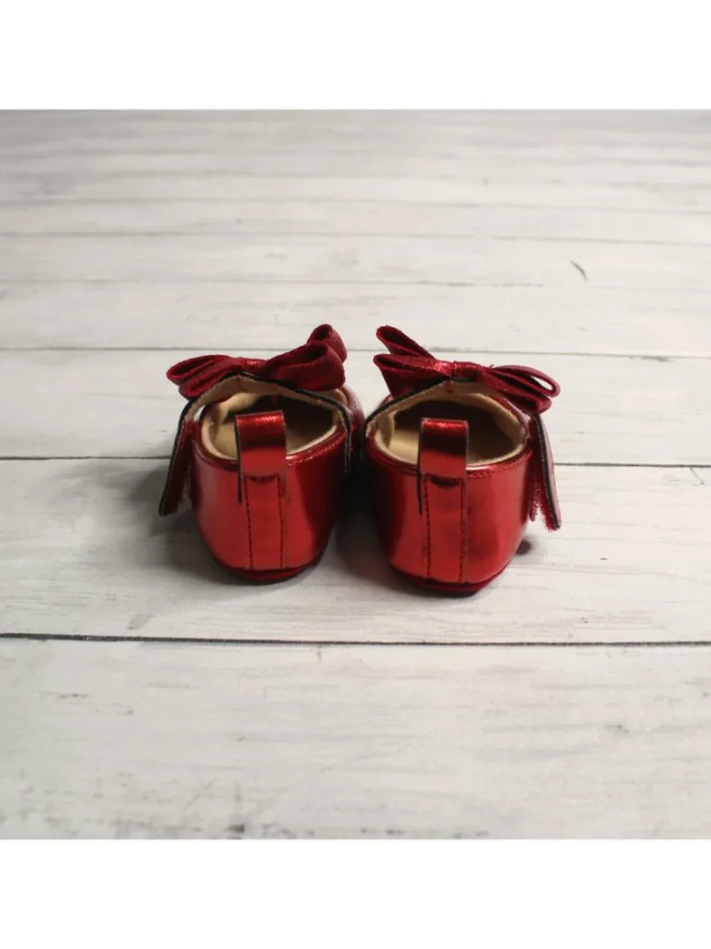 Target Baby Girl's Red Mary Jane Dress Shoes Size 3-6 Months Bows Metallic
